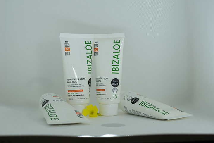 PROTECCIÓN SOLAR SPF 30 HIDRATANTE CON ALOE VERA 100 ml - Imagen 5