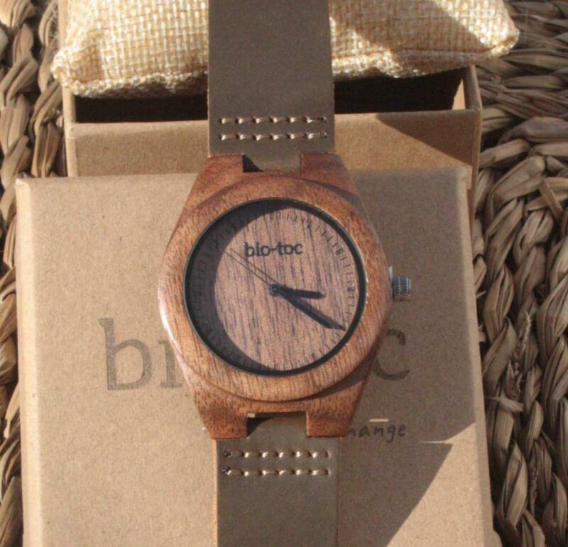wooden watch indiana woman 2