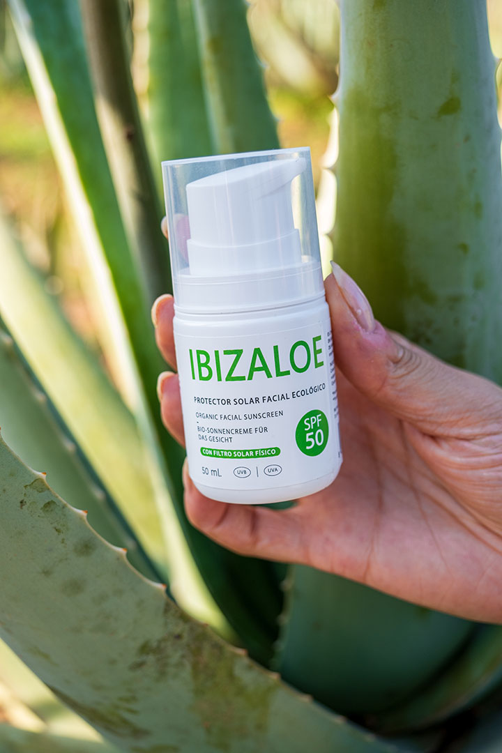 PROTECCIÓN SOLAR SPF 50 HIDRATANTE CON ALOE VERA 50 ml - Imagen 4