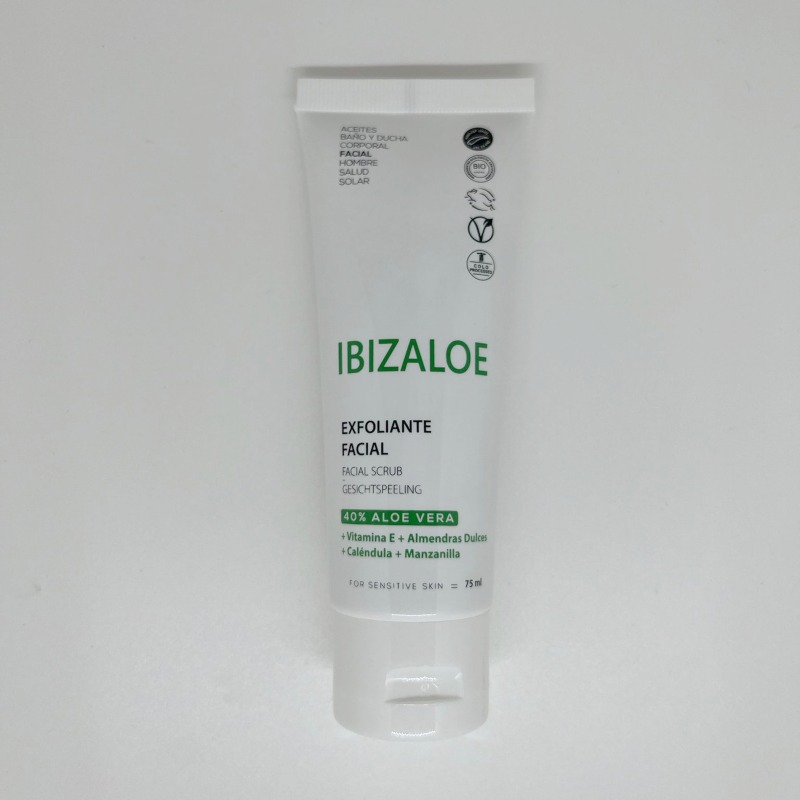 Crema exfoliante facial con aloe vera